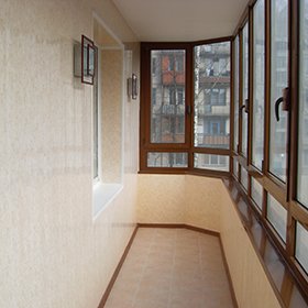Балконные рамы и остекление балкона