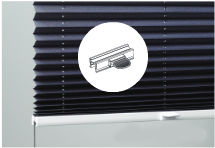 Шторы плиссе с ручкой на карнизе