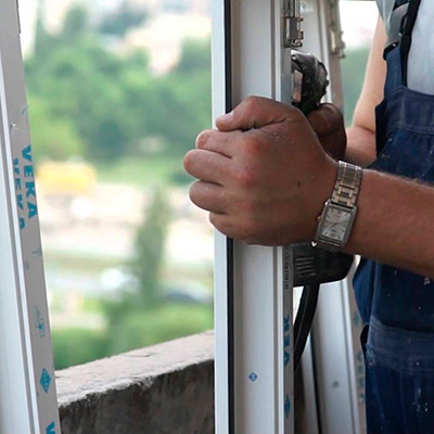 Подготовка пластикового окна к установке